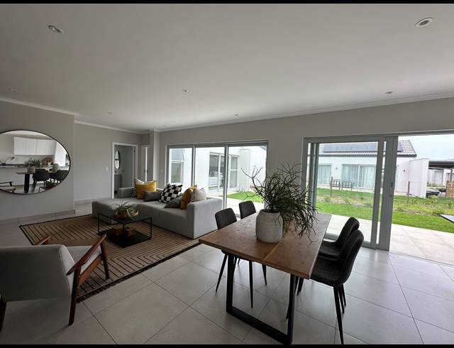 2 BEDROOM HOUSE FOR SALE IN LALELA ESTATE